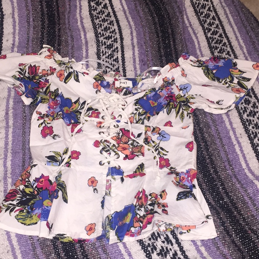 Floral top